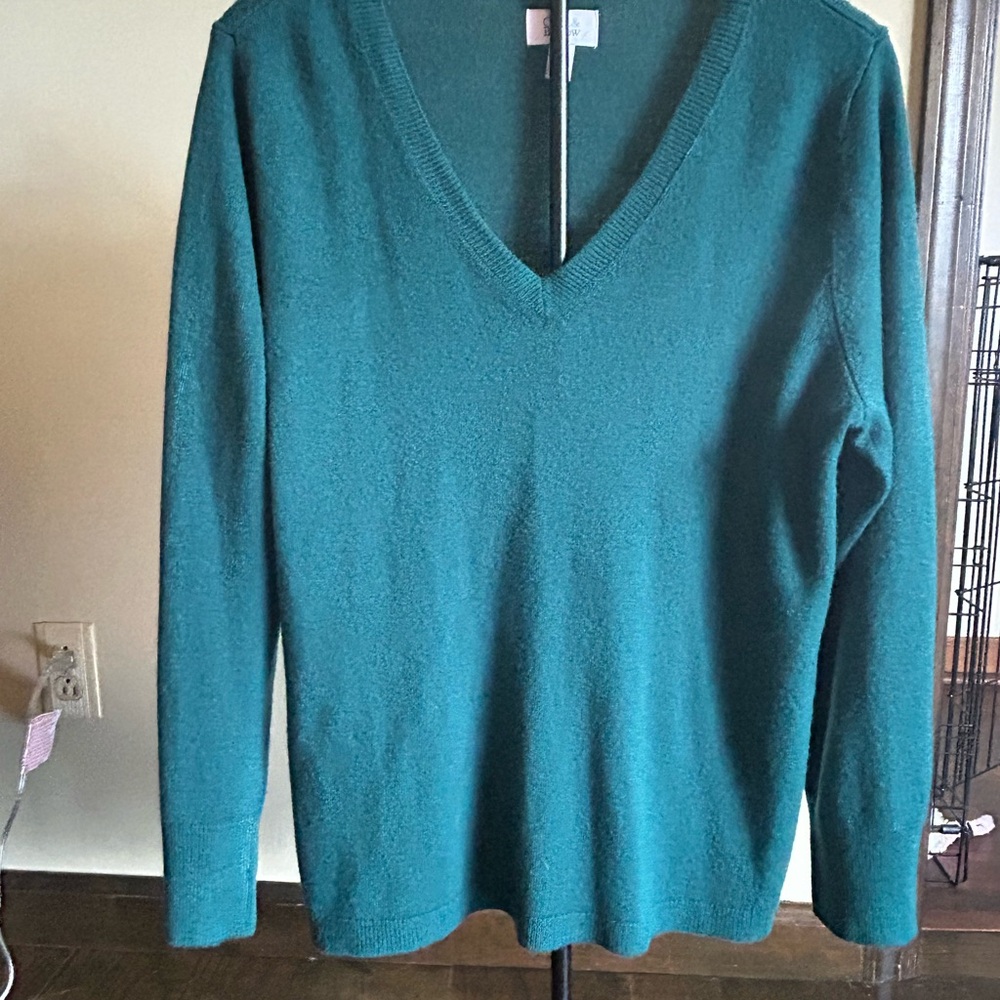Croft & Barrow Deep Teal V-Neck Sweater
